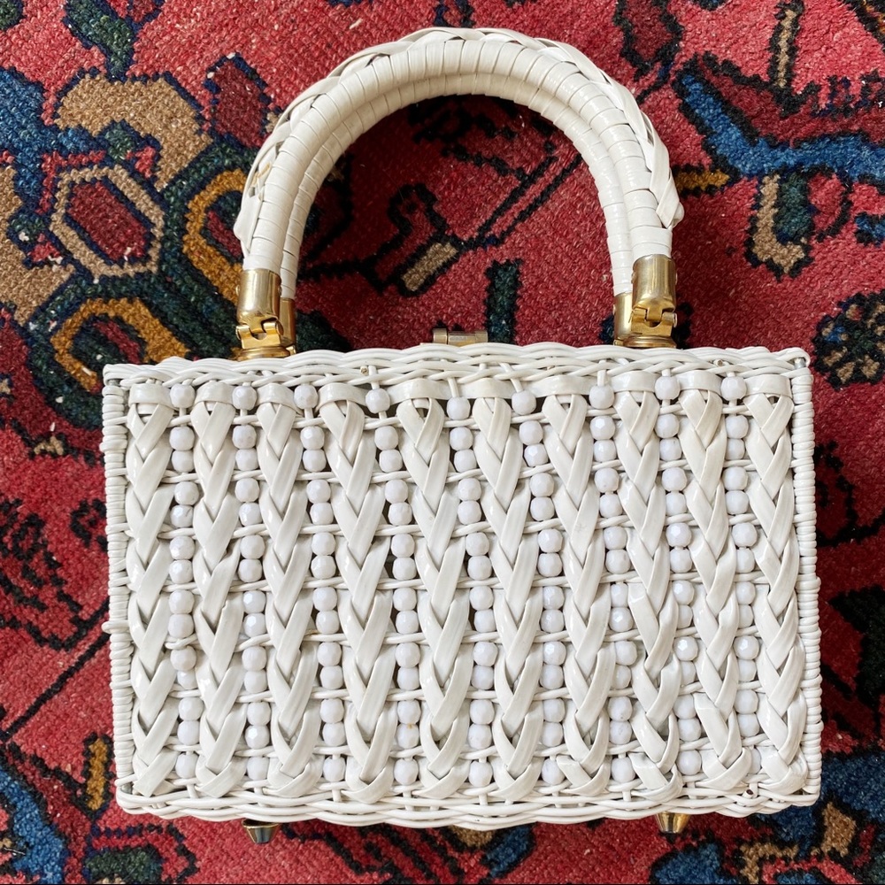 Vintage beaded wicker box purse